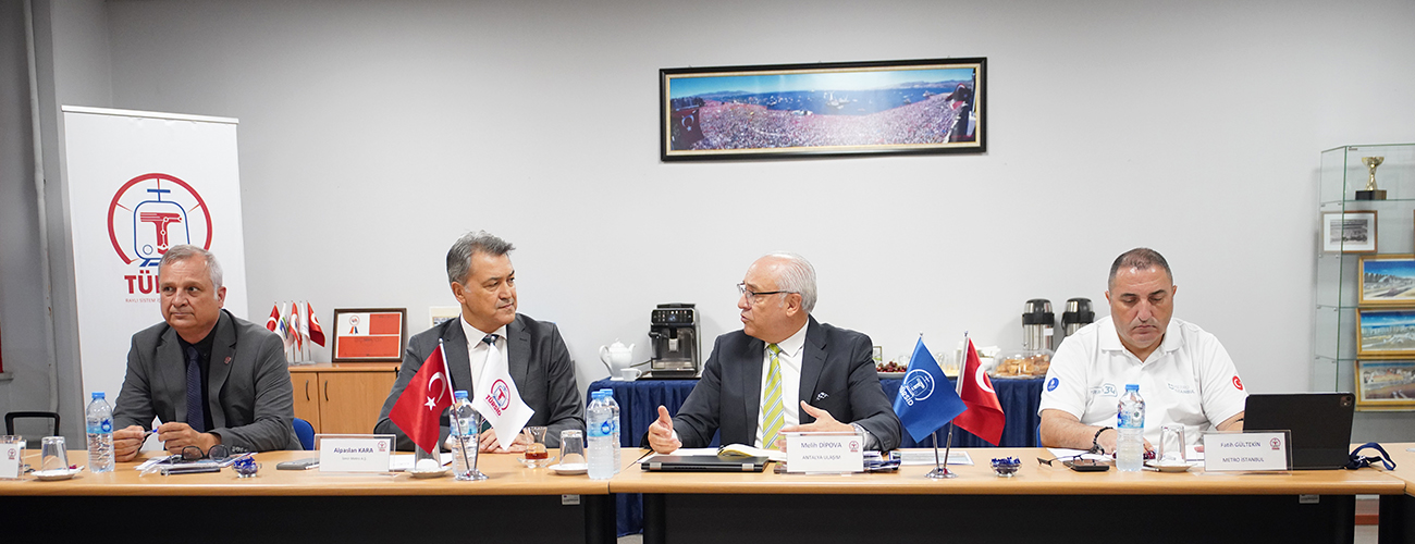 TÜRSİD YÖNETİM KURULU İZMİR’DE TOPLANDI
